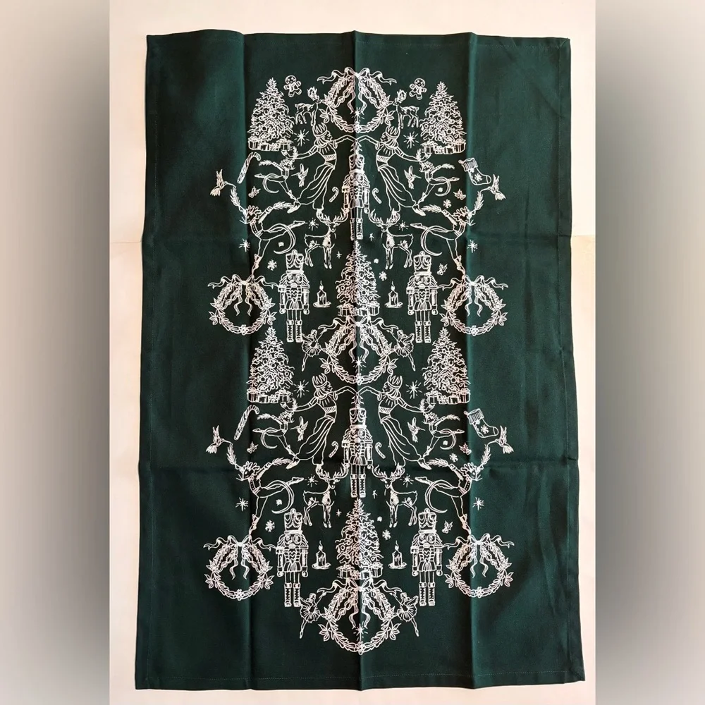 Nutcracker Kingdom Green Organic Cotton Tea towel Crate & Barrel 20x30 New